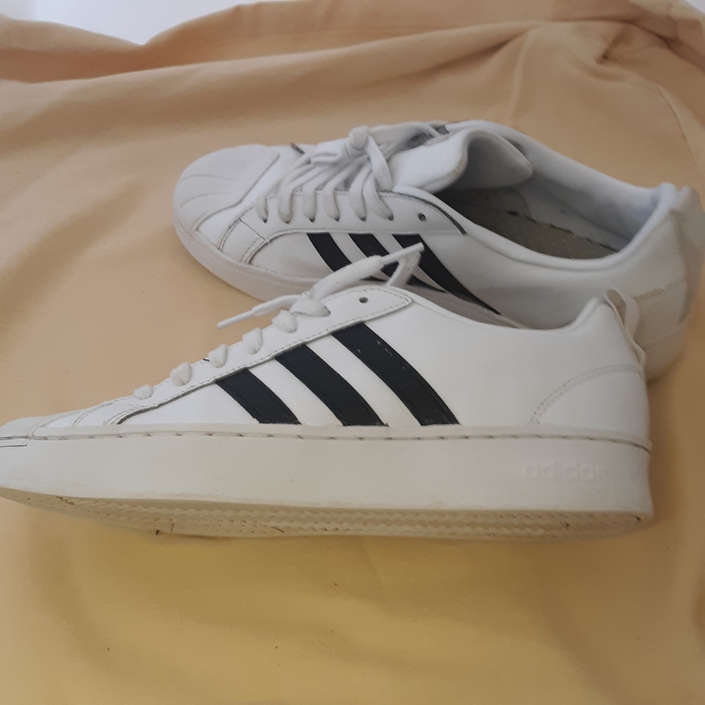 Adidas Classic Street Check Sneakers S11